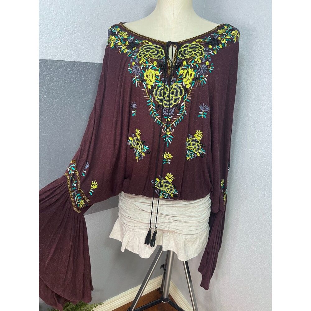Free People Boho Embroidered Oversized Bell Sleeve Top Peasant‎ Blouse XS Maroon